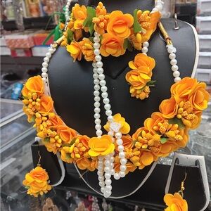 Vibrant Floral Jewelry Set with Pearls